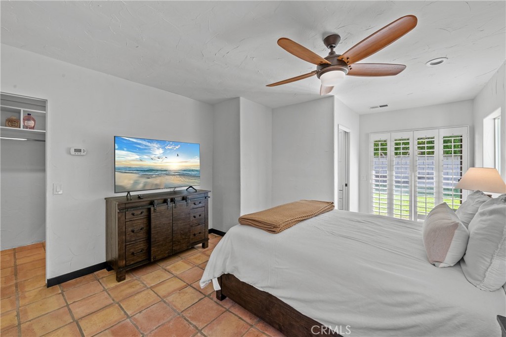 642 S Mountain View Drive Property Photo 17