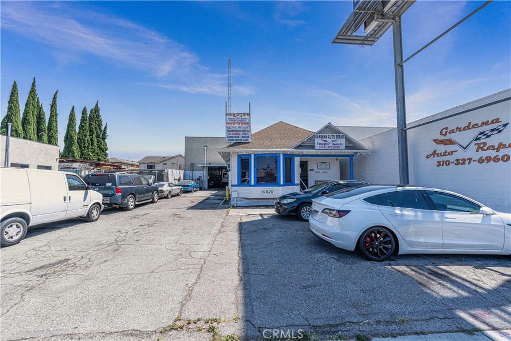 16820 S Western Avenue Property Photo 6