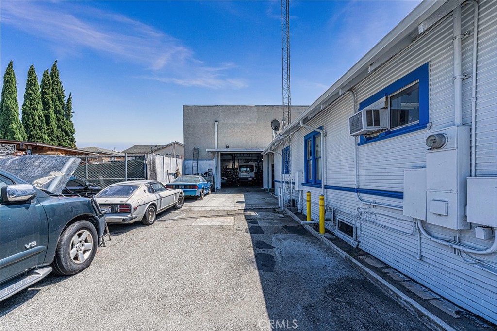 16820 S Western Avenue Property Photo 8