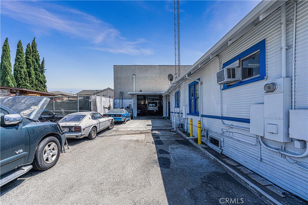 16820 S Western Avenue Property Photo 8