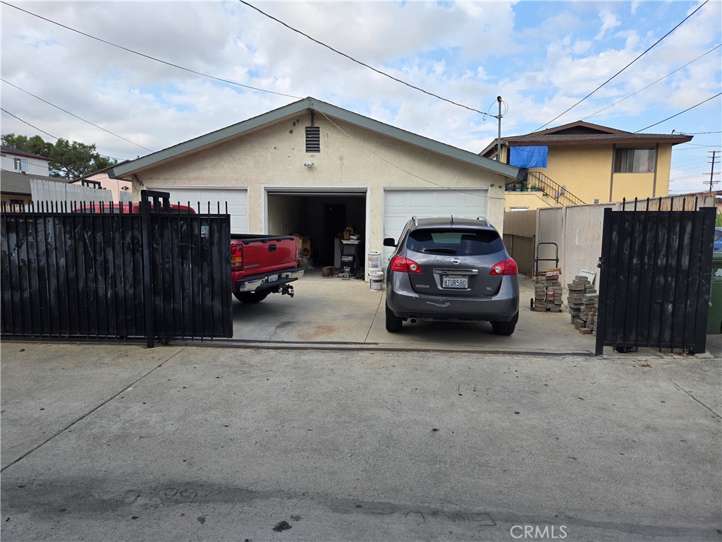 524 Gulf Avenue Property Photo 2