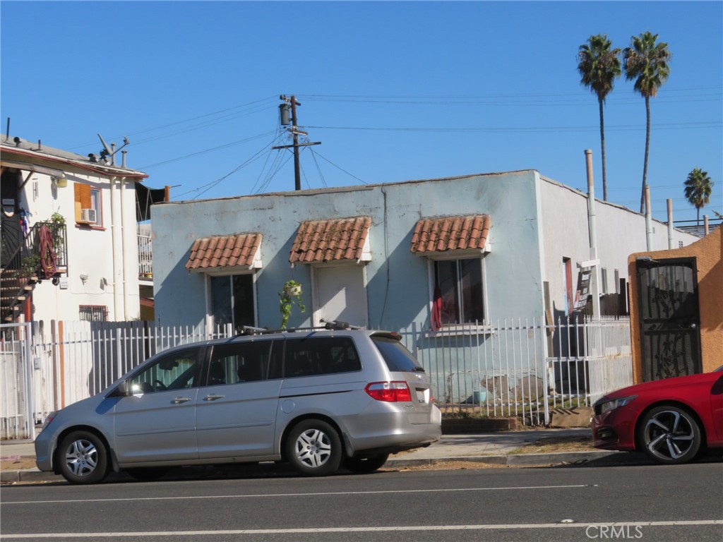 1636 Pacific Avenue Property Photo 2