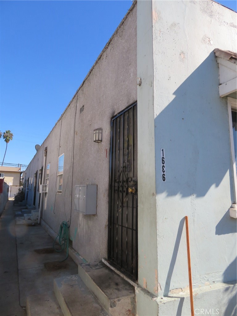 1636 Pacific Avenue Property Photo 3