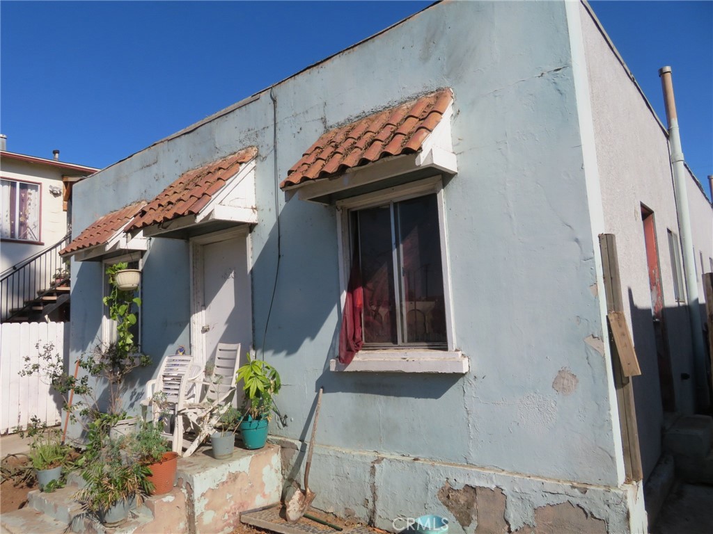 1636 Pacific Avenue Property Photo 6