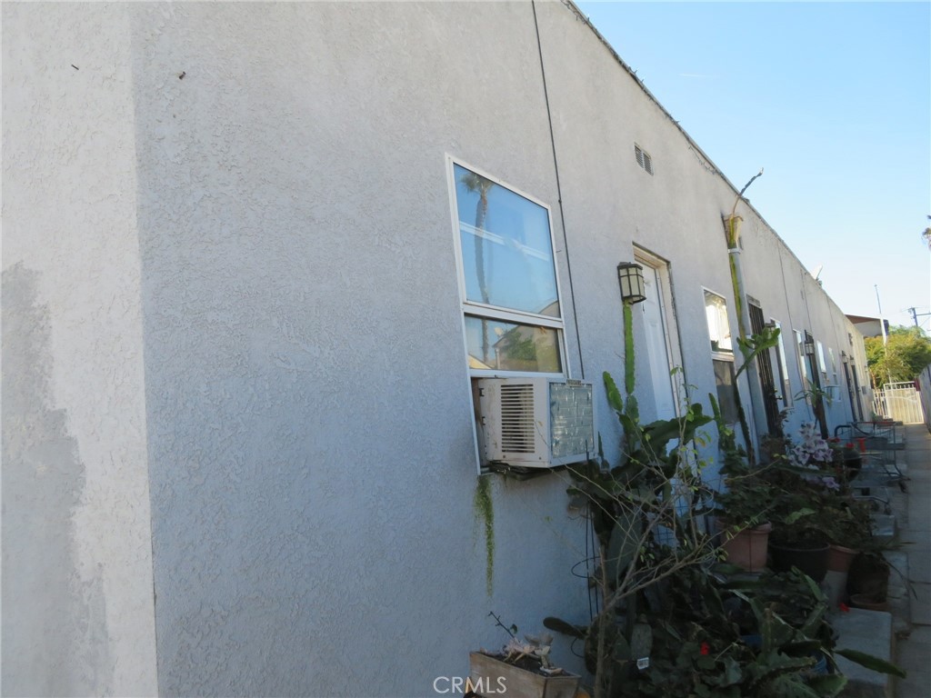 1636 Pacific Avenue Property Photo 8