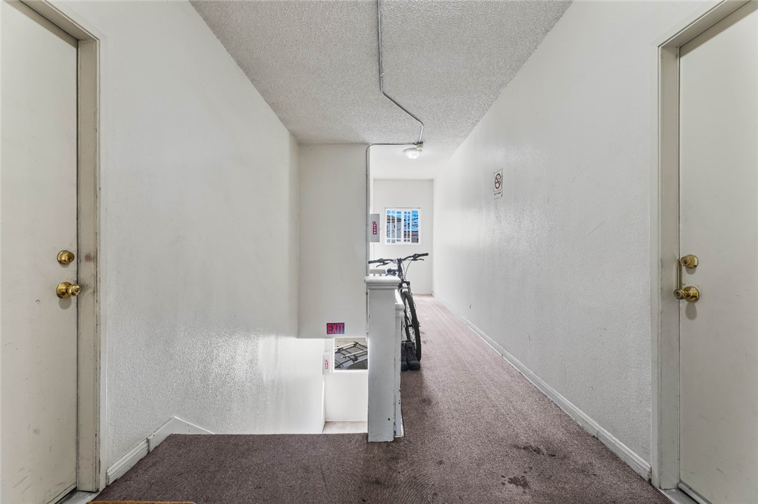 1858 S Orange Drive Property Photo 12