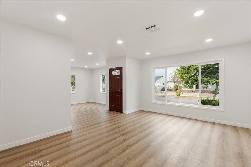4750 Maybank Avenue Property Photo 3