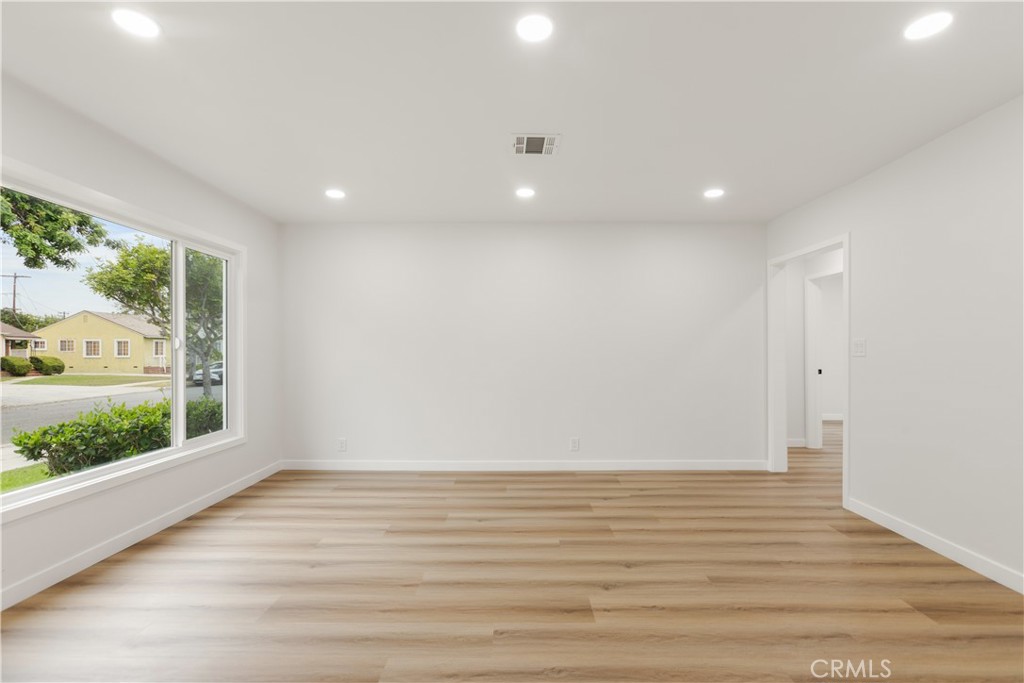4750 Maybank Avenue Property Photo 6