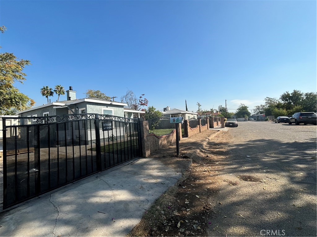 25170 Elmo Drive Property Photo 5