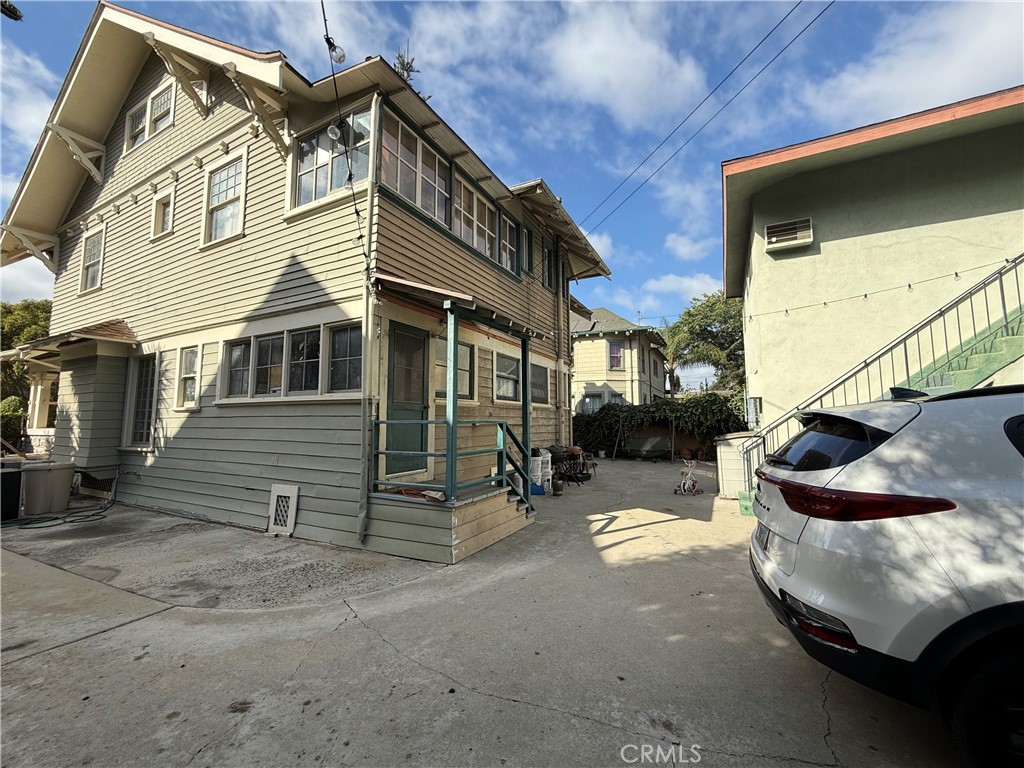 2628 Van Buren Place Property Photo 16