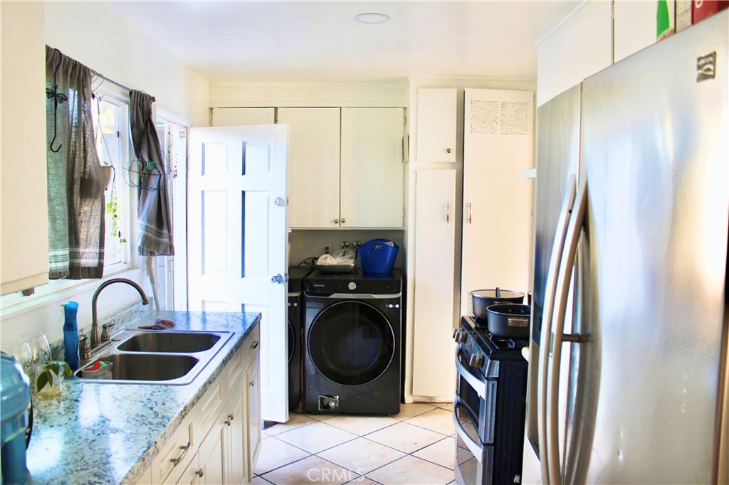 18221 Los Palacios Drive Property Photo 4