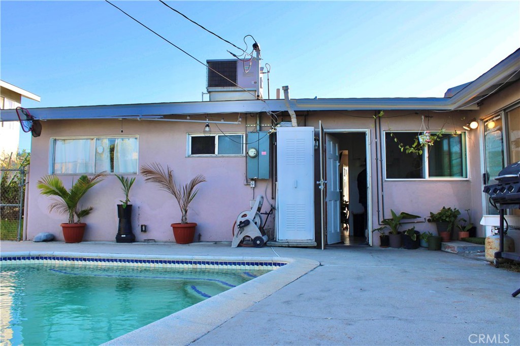 18221 Los Palacios Drive Property Photo 8