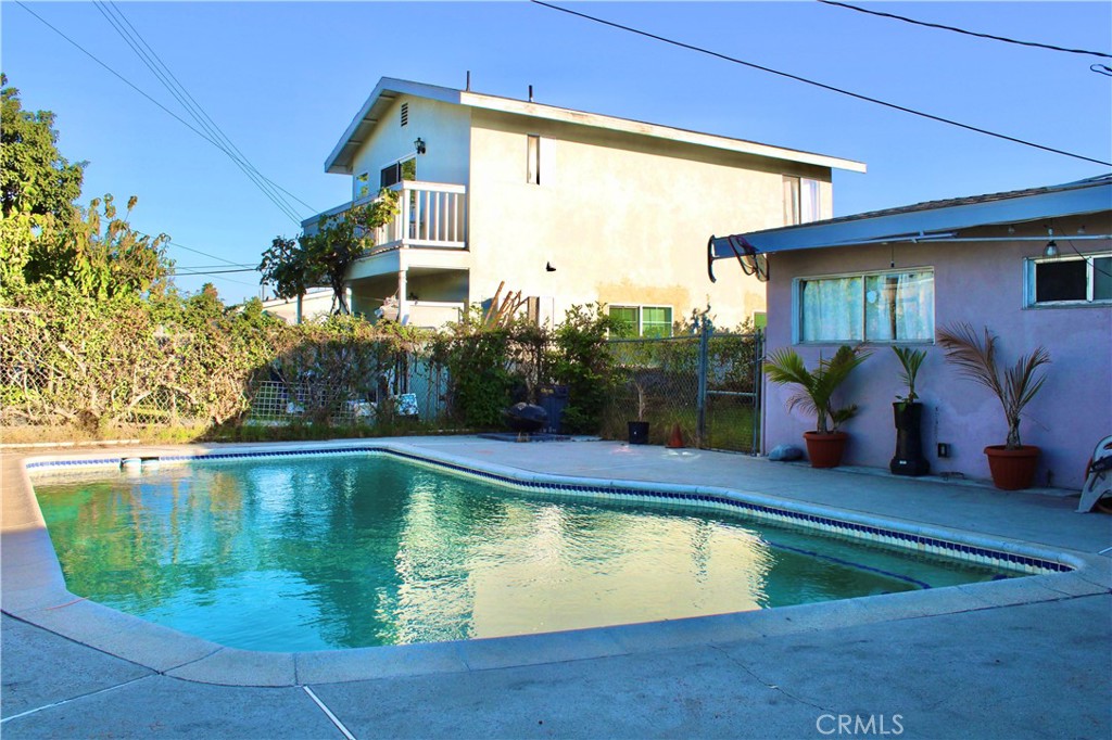 18221 Los Palacios Drive Property Photo 10