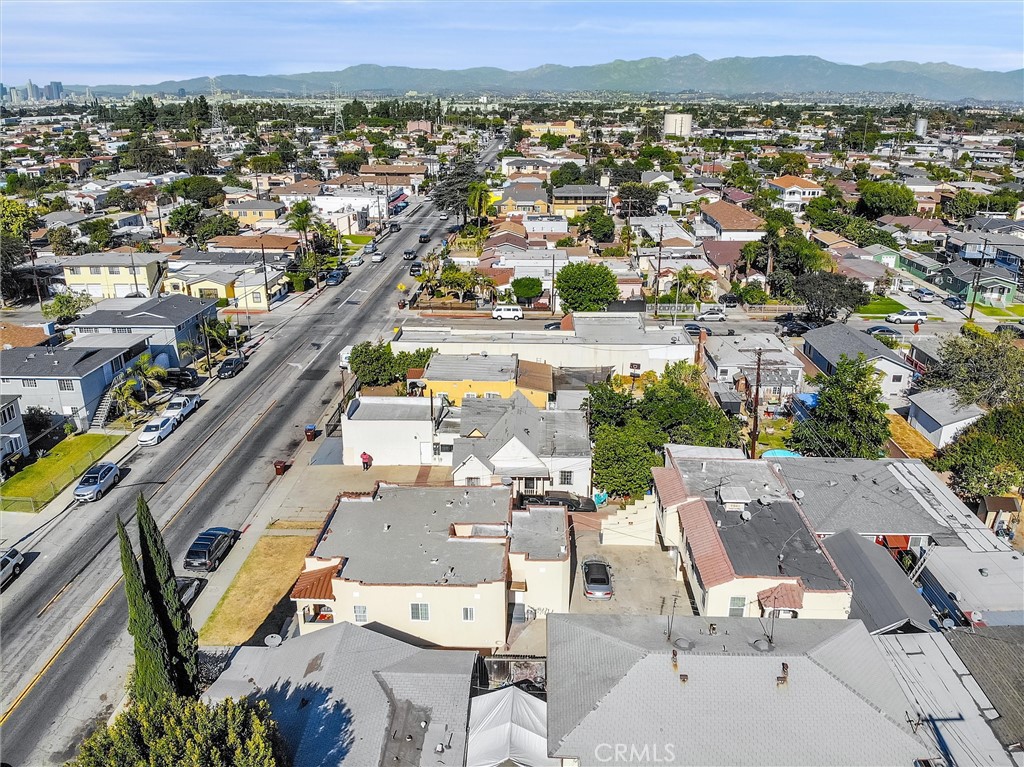 7716 California Avenue Property Photo 2