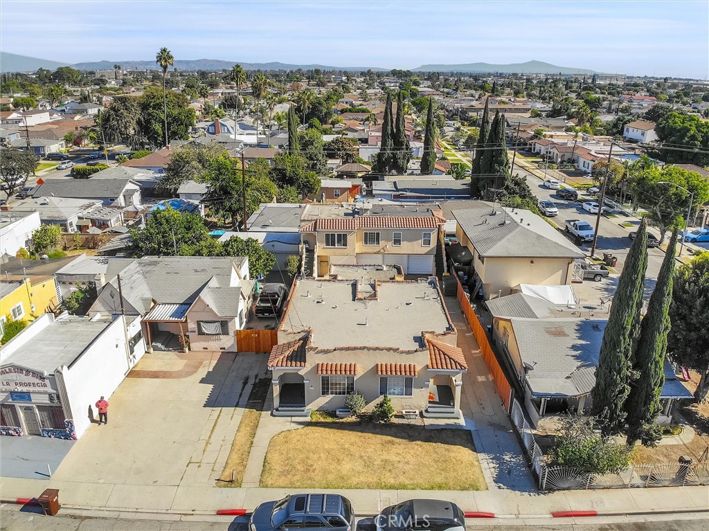 7716 California Avenue Property Photo 12