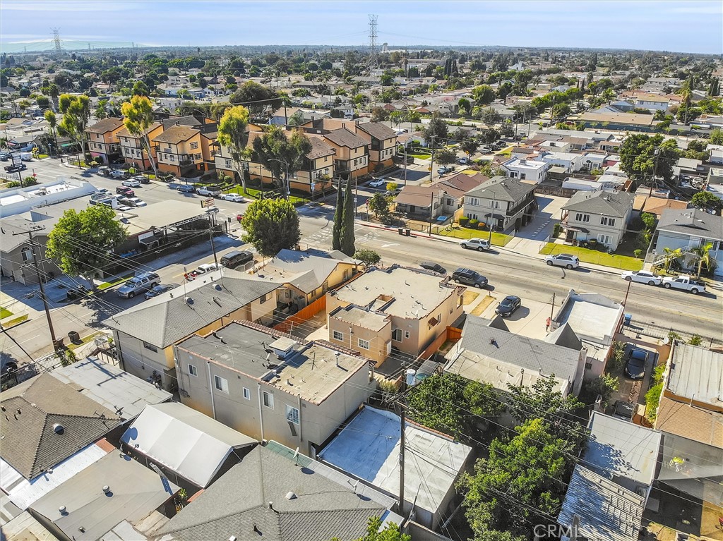 7716 California Avenue Property Photo 16
