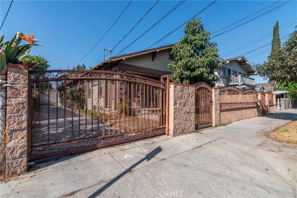 1741 S New England Street Property Photo