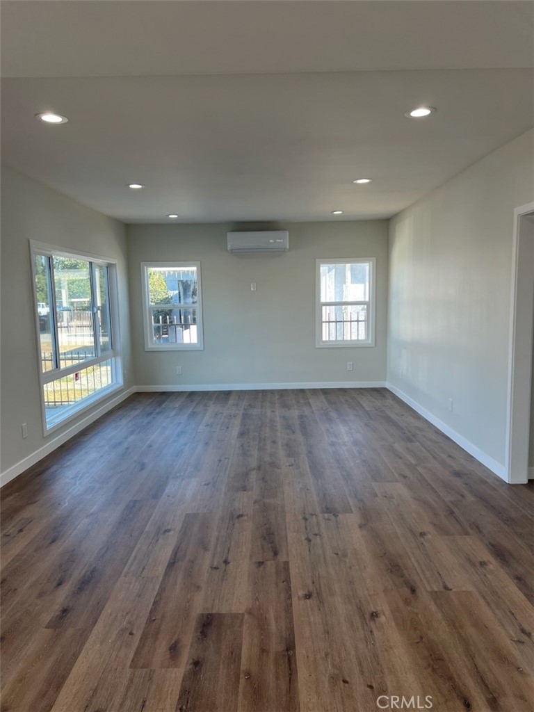 3018 Grand Avenue Property Photo 5