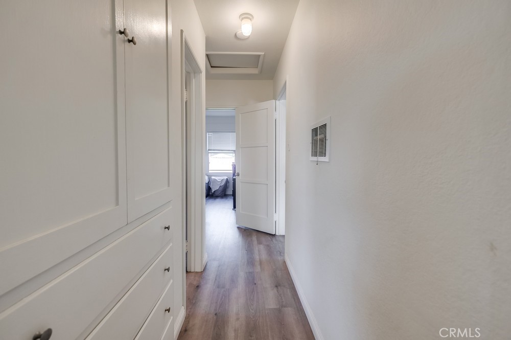 2709 E Van Buren Street Property Photo 24