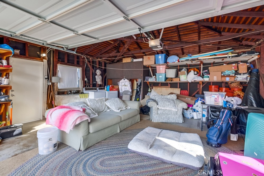 2709 E Van Buren Street Property Photo 32