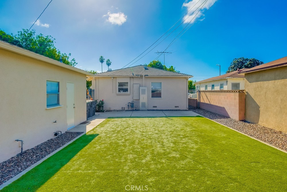 2709 E Van Buren Street Property Photo 44