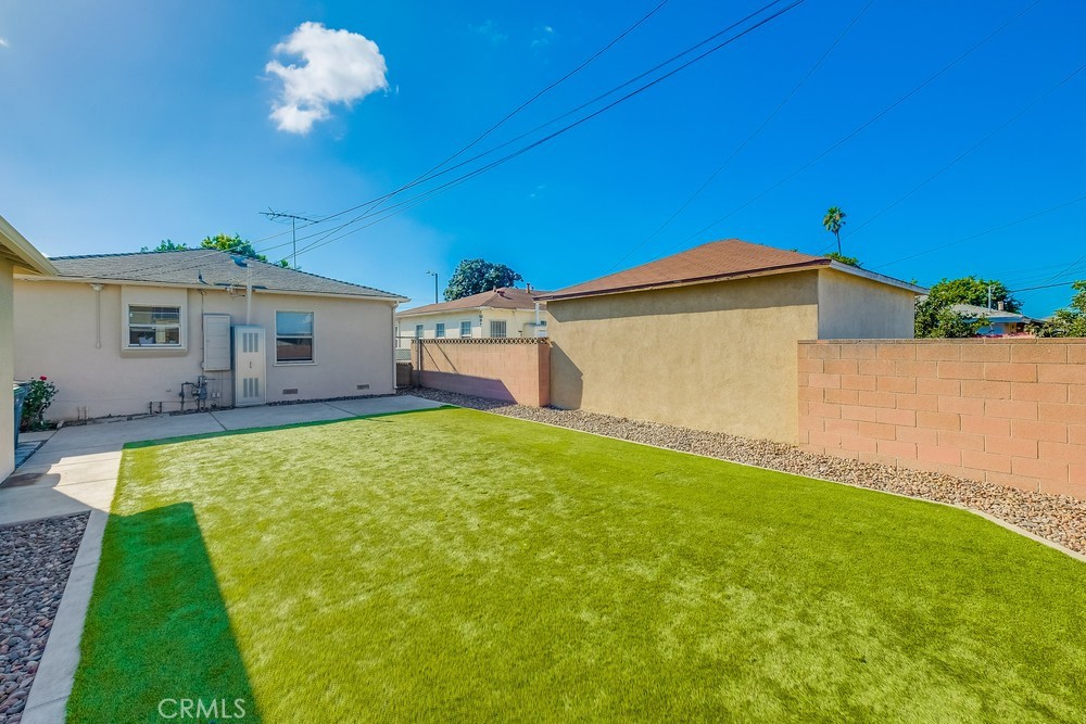 2709 E Van Buren Street Property Photo 46