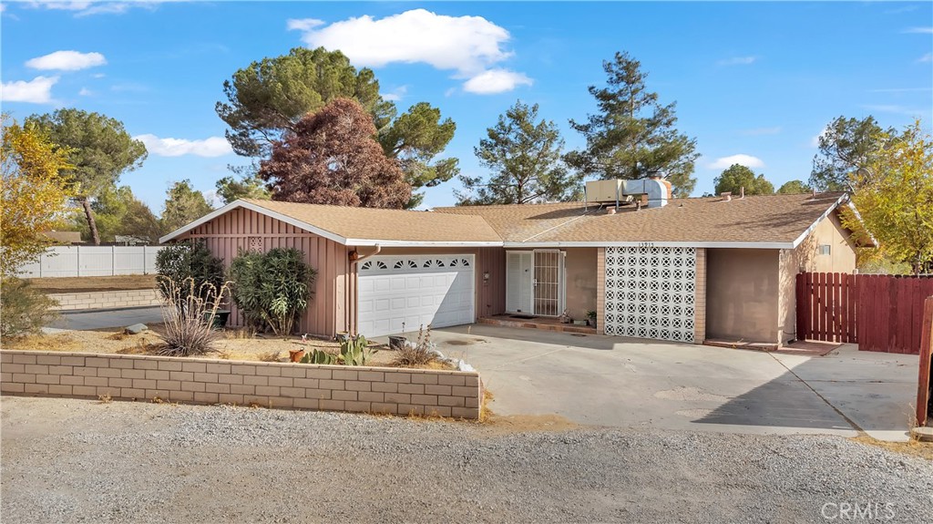13915 Green Tree Boulevard Property Photo 1