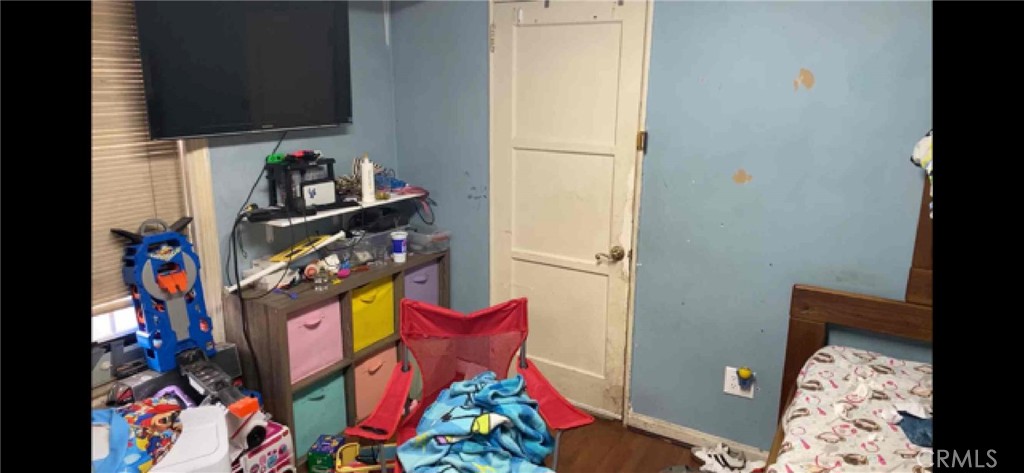 925 S Adams St Property Photo 9