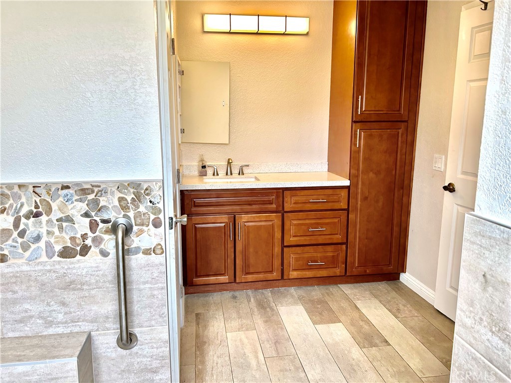 7265 Fletcher View Drive Property Photo 10