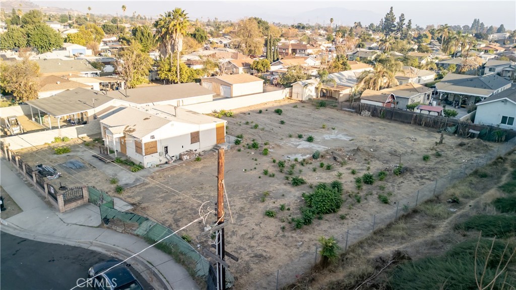 13728 Pierce Property Photo