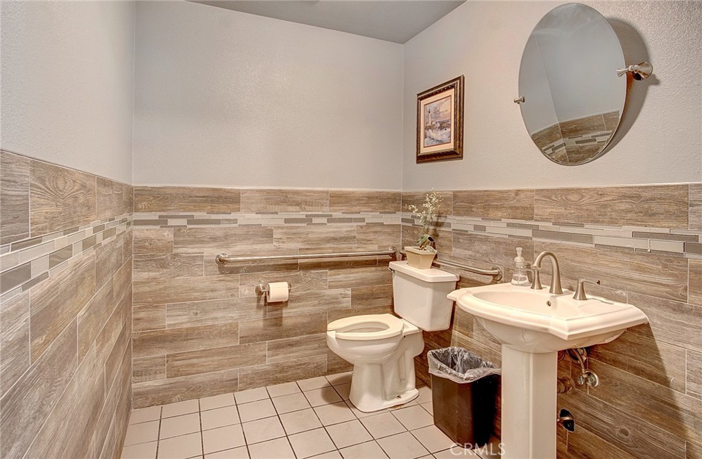 2160 Atlantic Property Photo 11