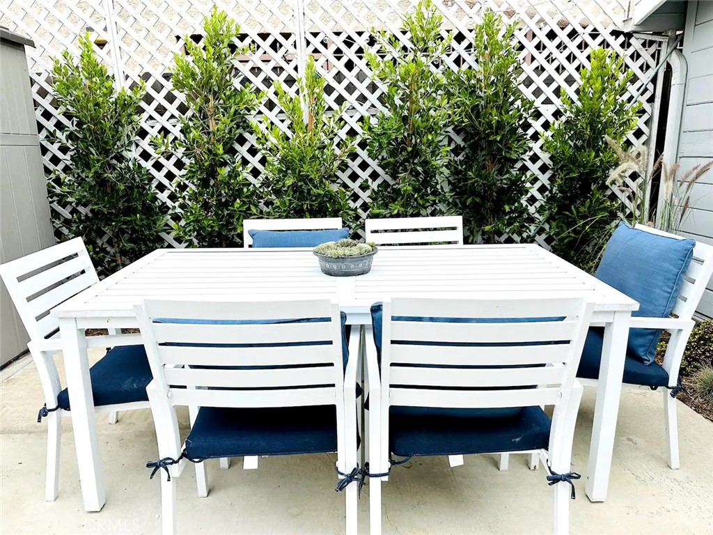 1071 Newport Avenue Property Photo 21