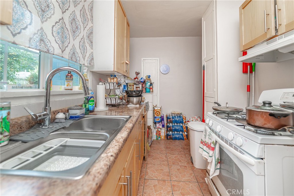 195 E Hullett Street Property Photo 6