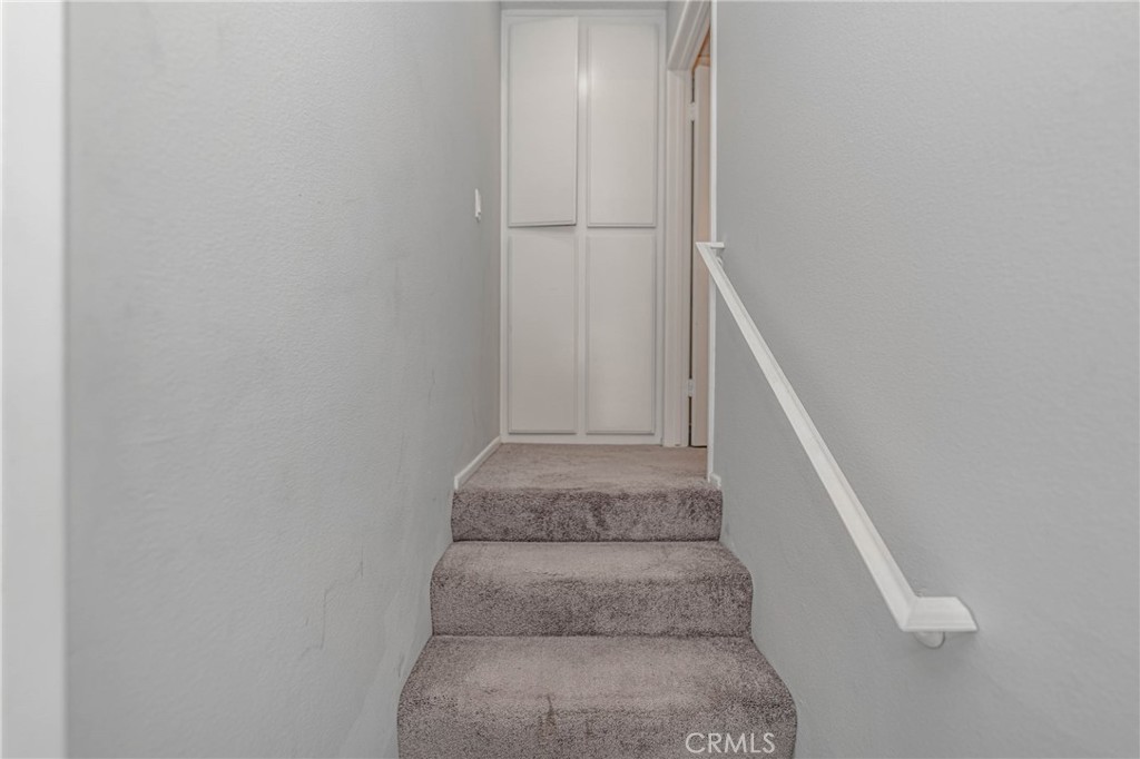 26212 Rainbow Glen Drive Property Photo 26