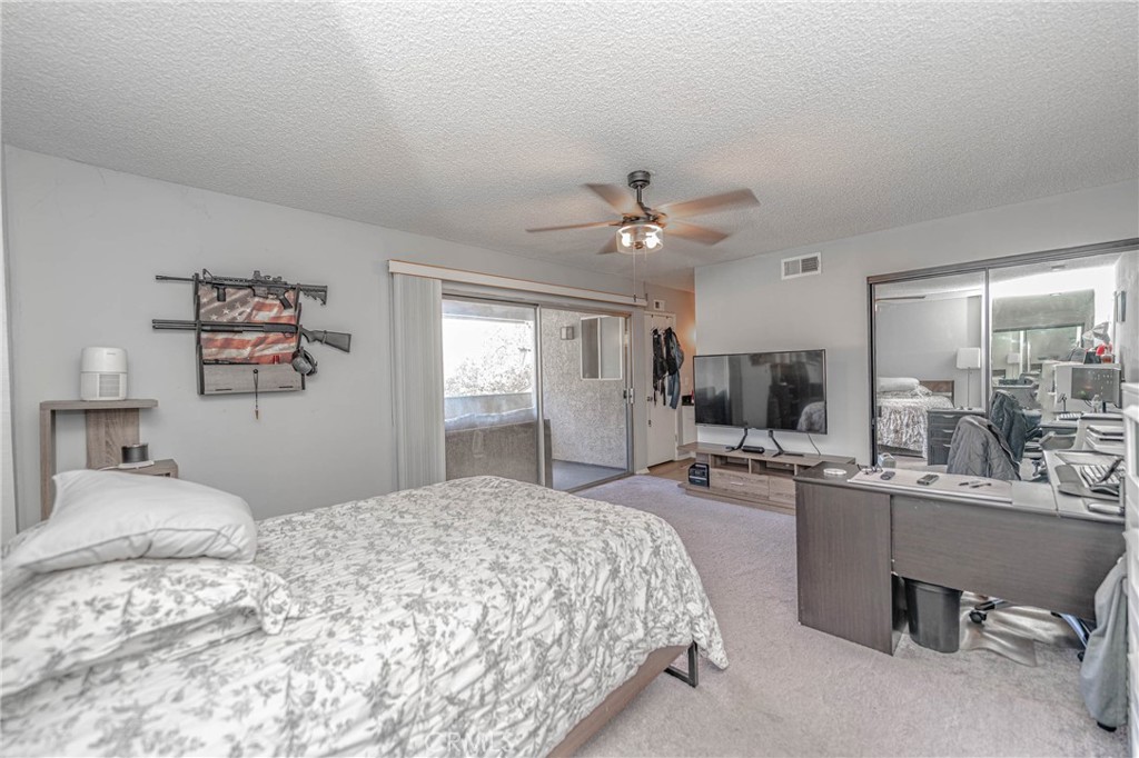 26212 Rainbow Glen Drive Property Photo 29