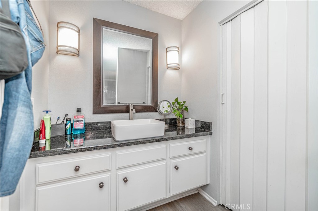 26212 Rainbow Glen Drive Property Photo 31
