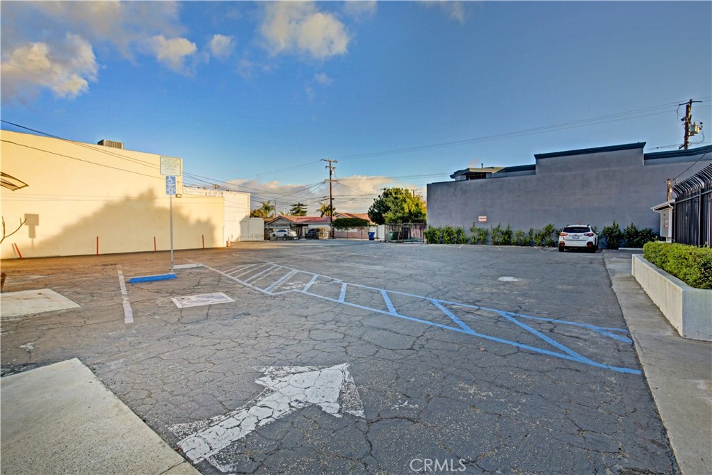 9265 Telegraph Road R Property Photo 18