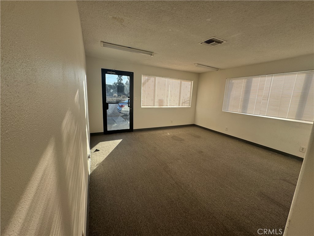 12211 Front Street Property Photo 2