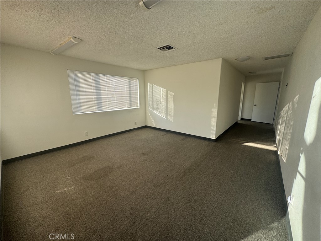 12211 Front Street Property Photo 3