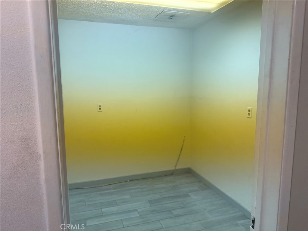 12211 Front Street Property Photo 18