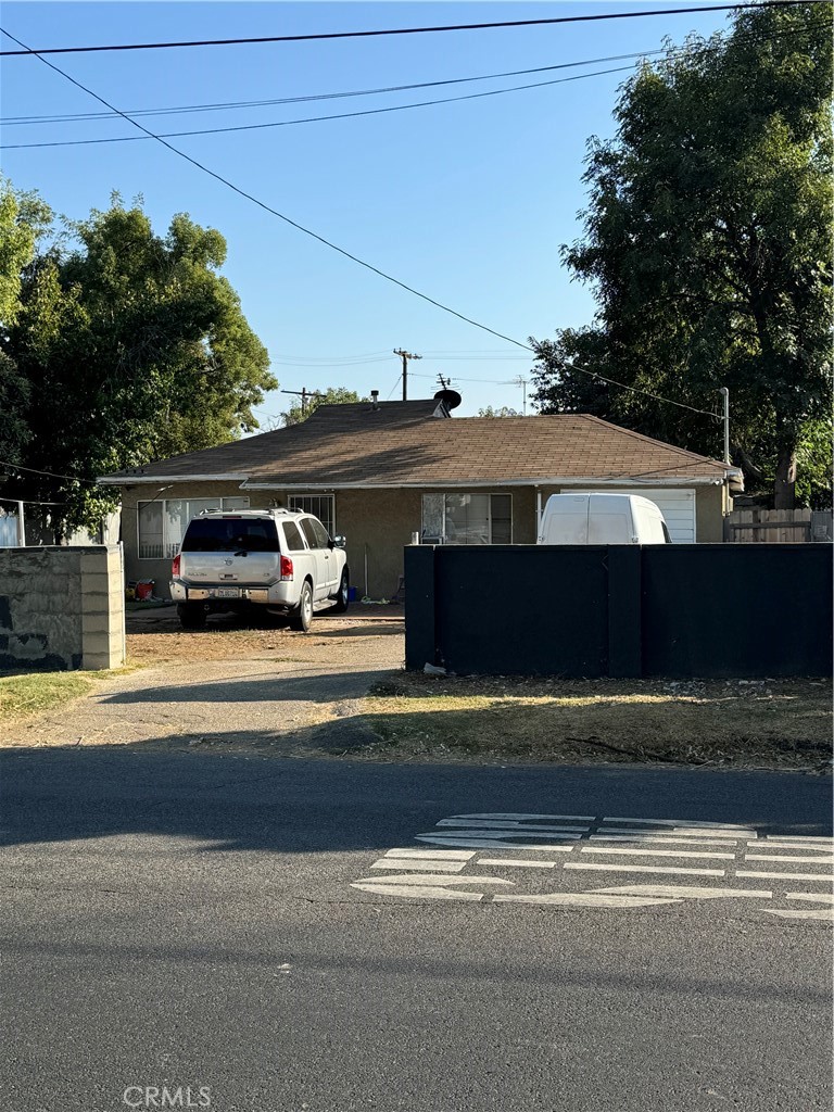 13918 Valerio Street Property Photo