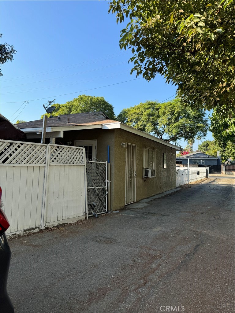 13918 Valerio Street Property Photo 3
