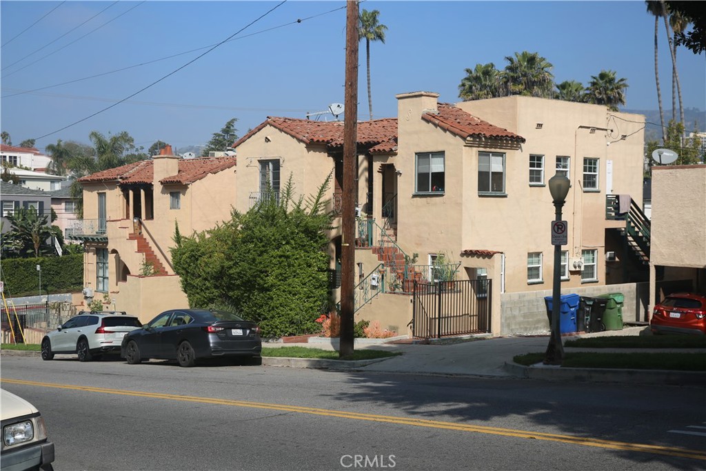 4253 Franklin Avenue Property Photo 4