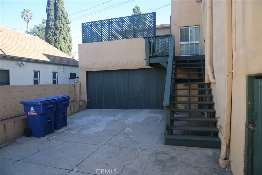 4253 Franklin Avenue Property Photo 10