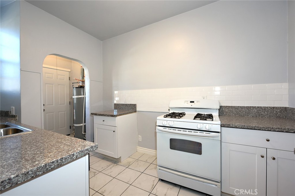 630 Naranja Drive Property Photo 14
