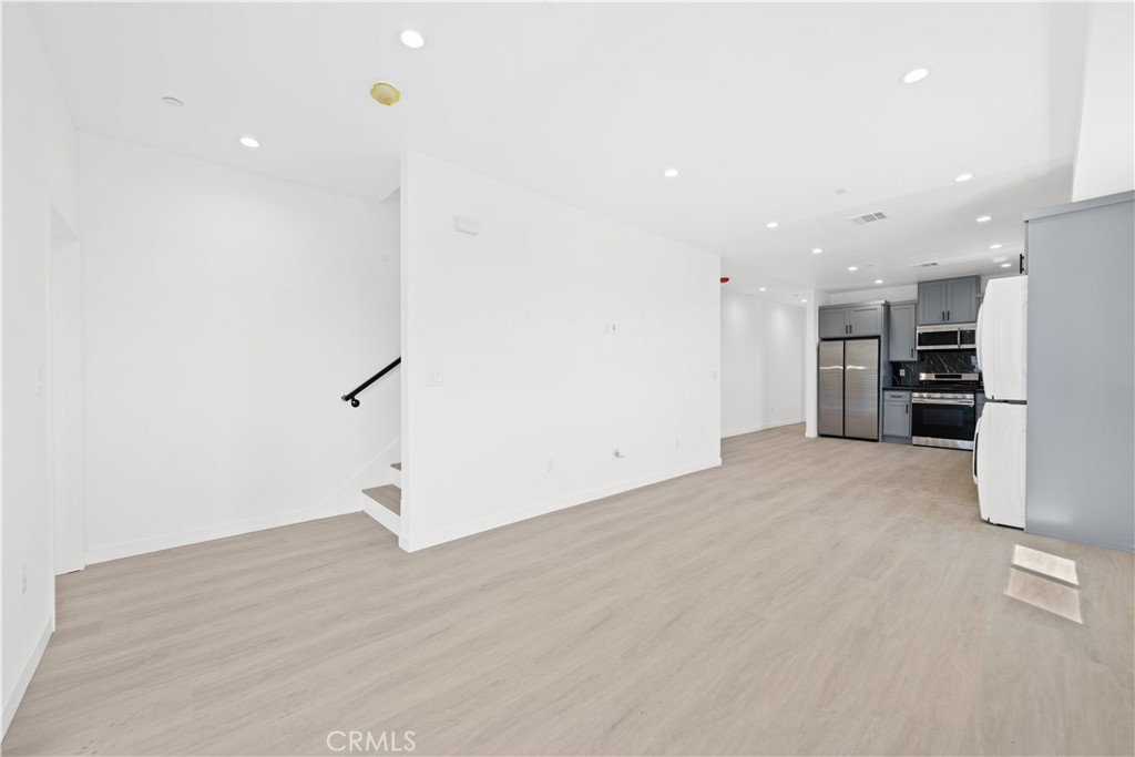 1525 Ricardo Street Property Photo 11