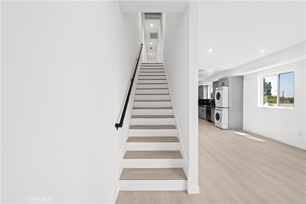 1525 Ricardo Street Property Photo 18