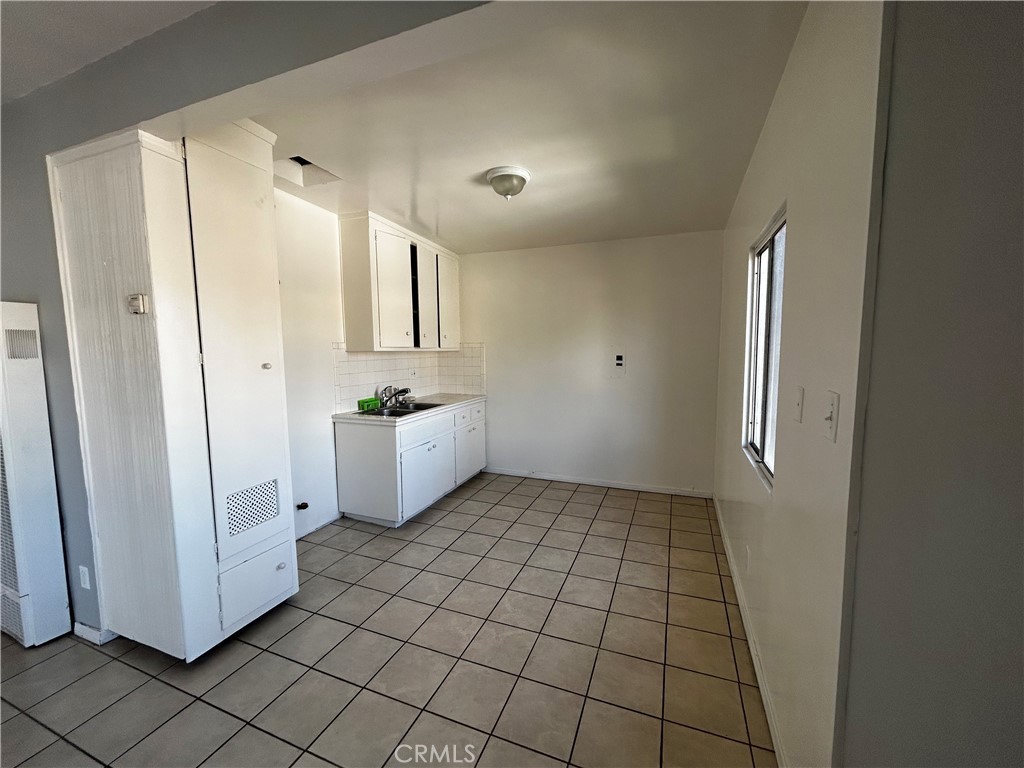 316 N Coronado Street Property Photo 8