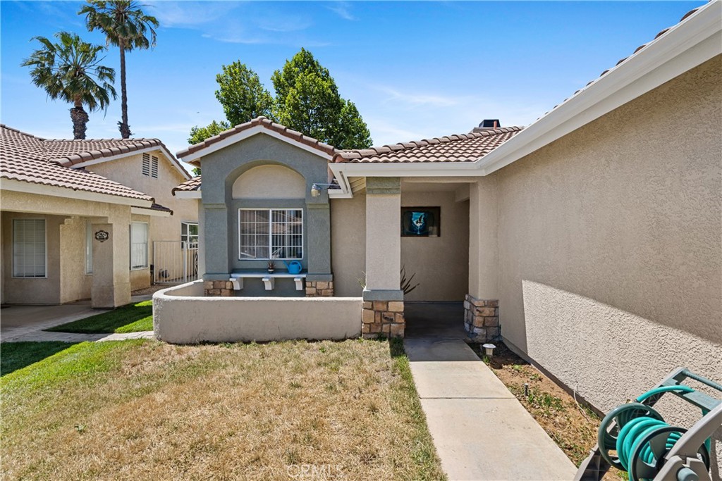 2906 Summer Set Circle Property Photo 4