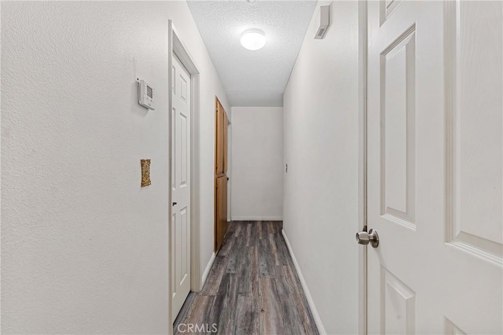 2906 Summer Set Circle Property Photo 17